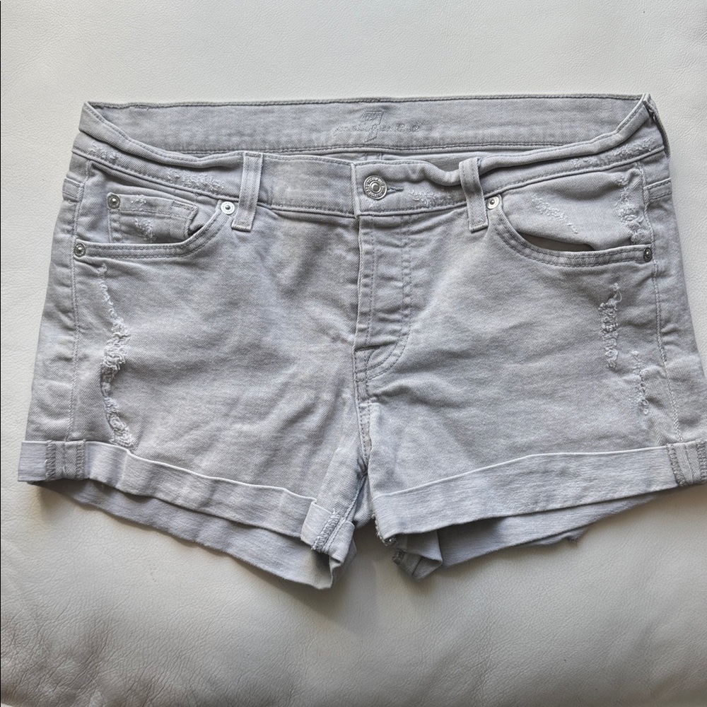 Denim Shorts 7 For All Mankind Gray Distressed cuffed Cutoff, size 29 women’s